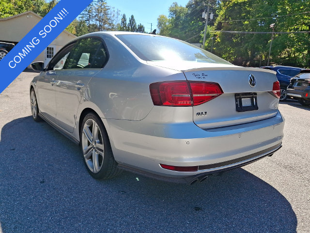 Used 2016 Volkswagen Jetta GLI SE FWD image 7