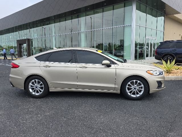 Used 2019 Ford Fusion SE FWD image 20