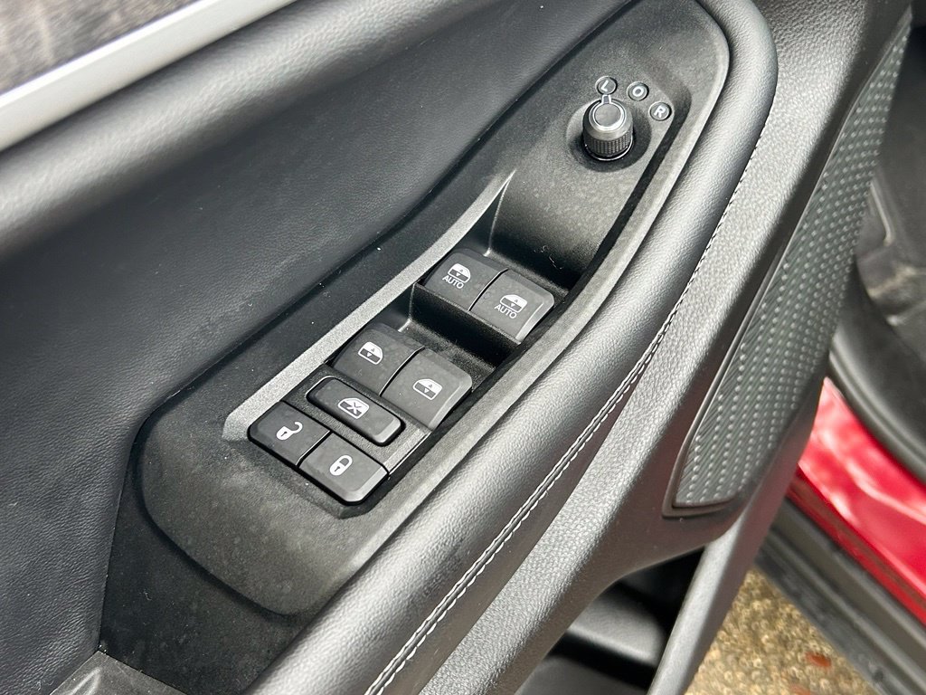 Certified 2025 Jeep Grand Cherokee Limited w/ Black Appearance Package RWD image 21