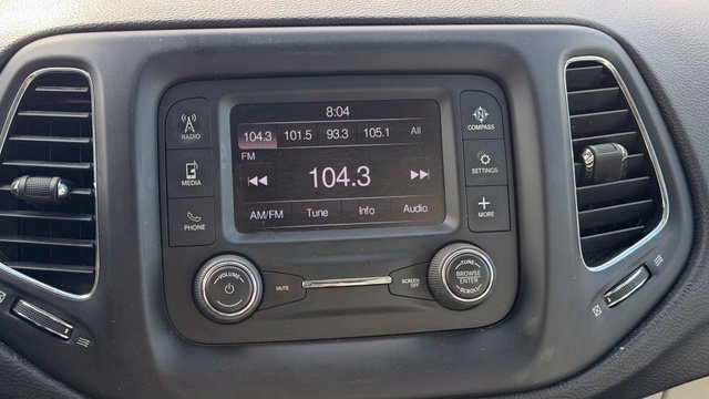 Used 2017 Jeep Compass Latitude AWD/4WD image 15