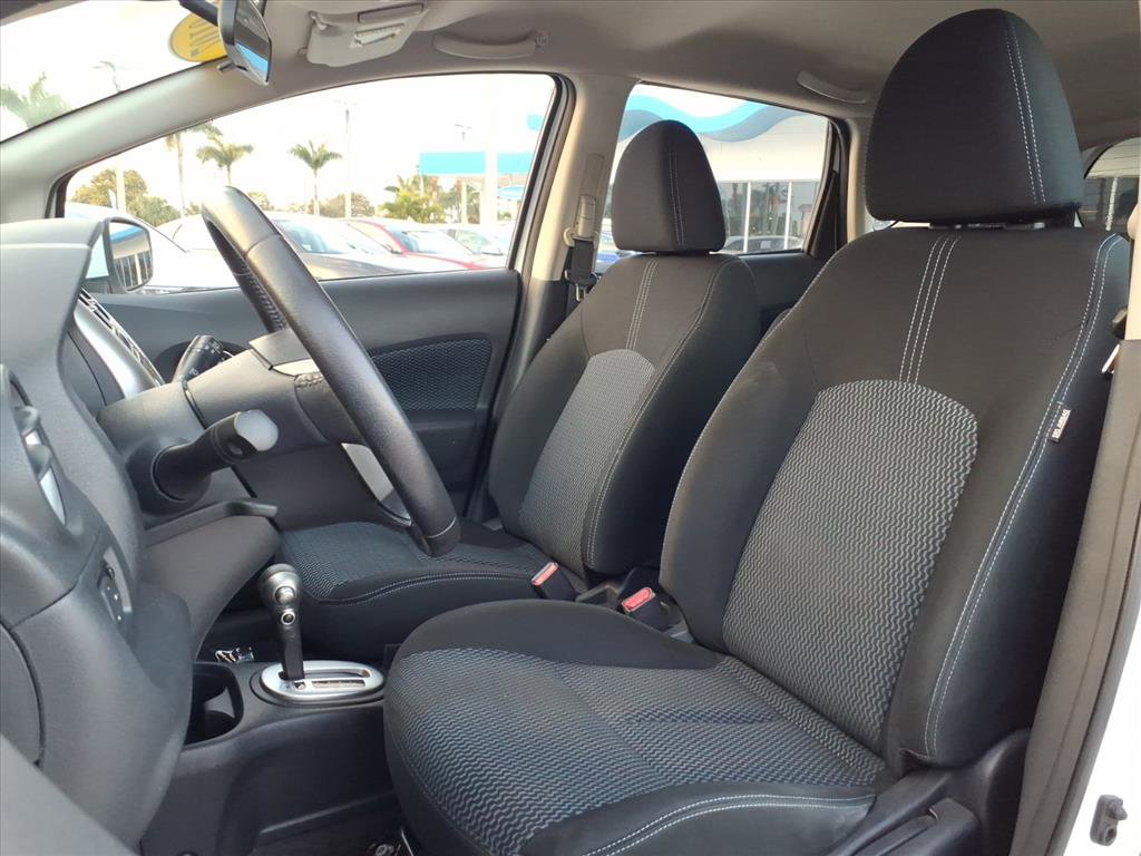 Used 2016 Nissan Versa Note SV image 5