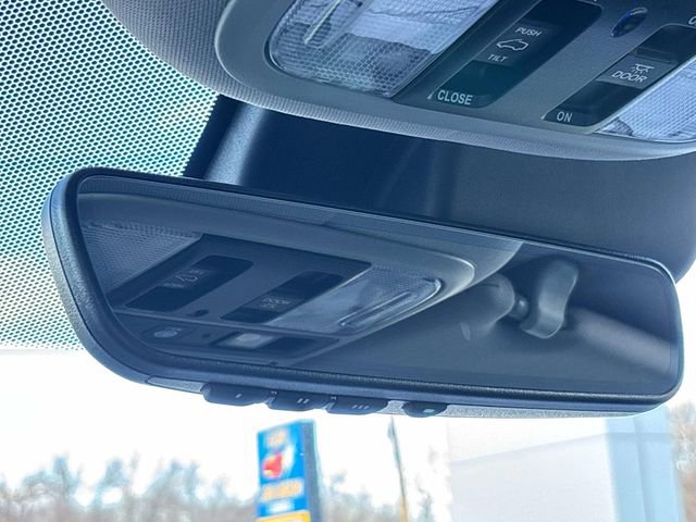 Used 2022 Honda Pilot Touring image 30