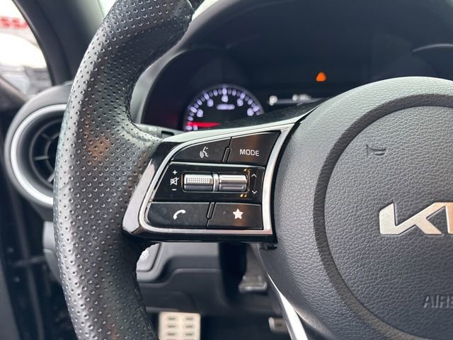 Used 2023 Kia Forte GT-Line image 12