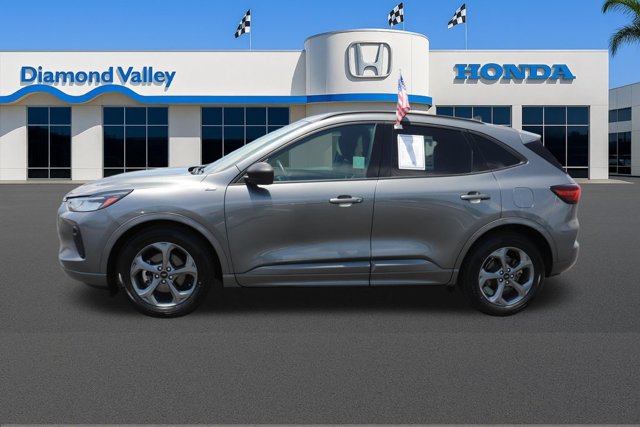 Used 2023 Ford Escape ST-Line FWD image 8