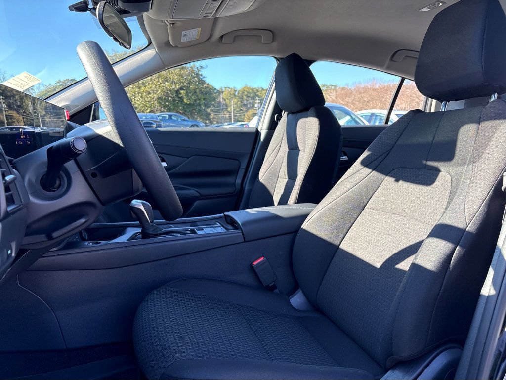 New 2026 Nissan Sentra SR w/ SR Premium Package FWD image 19