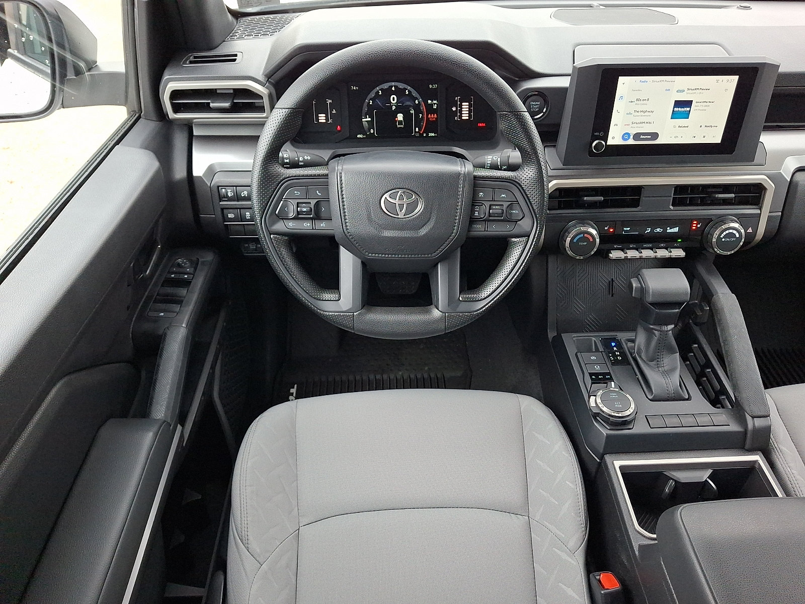 Certified 2025 Toyota Tacoma SR5 AWD/4WD image 12