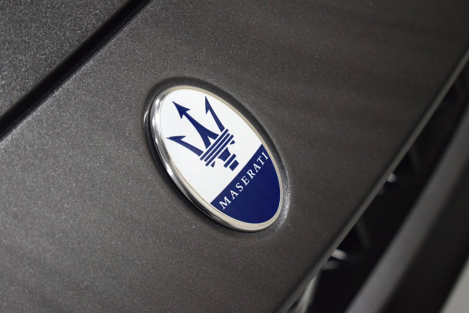 Certified 2023 Maserati Ghibli Modena Q4 AWD/4WD image 3