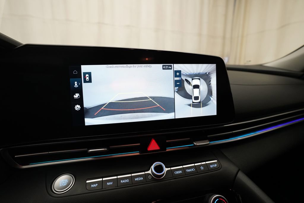 Used 2024 Hyundai Elantra Limited FWD image 19