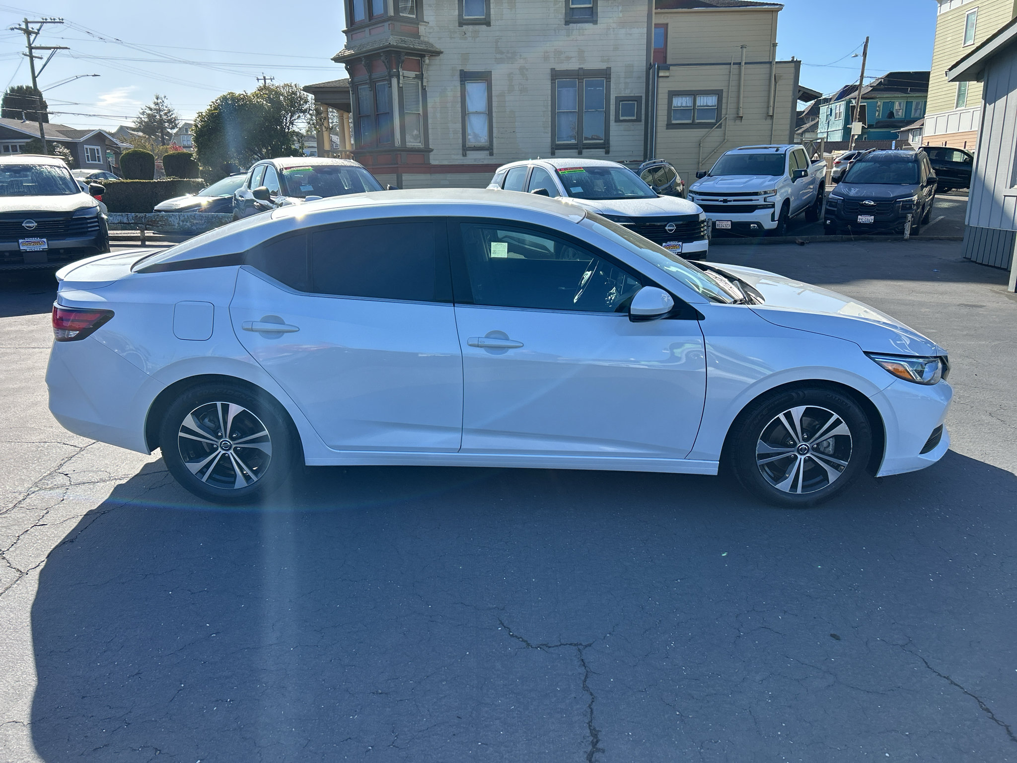 Used 2020 Nissan Sentra SV w/ Electronics Package FWD image 4