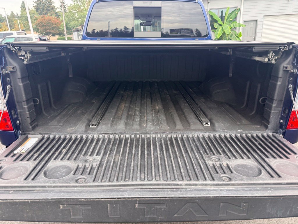 Used 2018 Nissan Titan PRO-4X AWD/4WD image 14