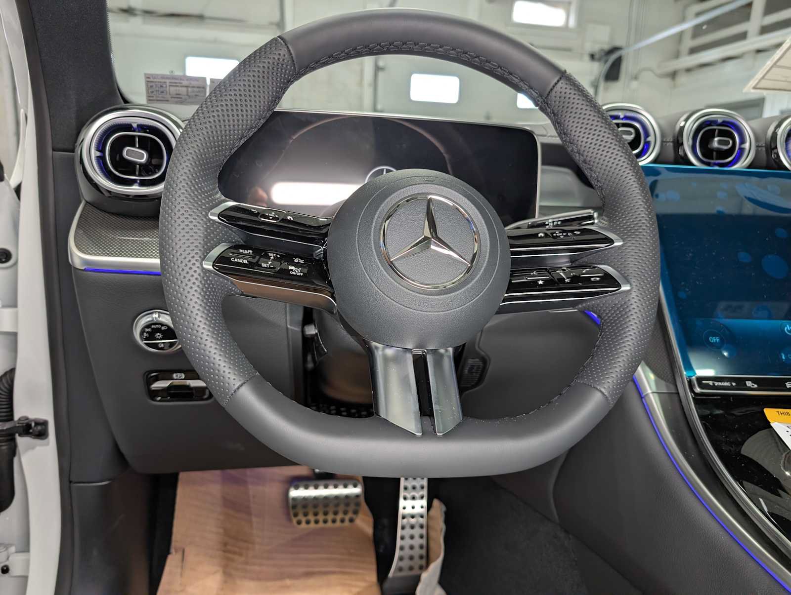 New 2027 Mercedes-Benz GLC 300 4MATIC image 31