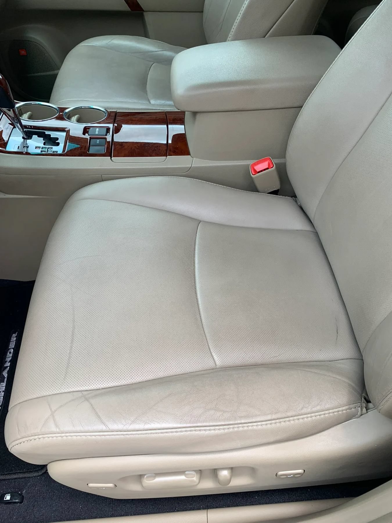 Used 2011 Toyota Highlander Limited FWD image 10