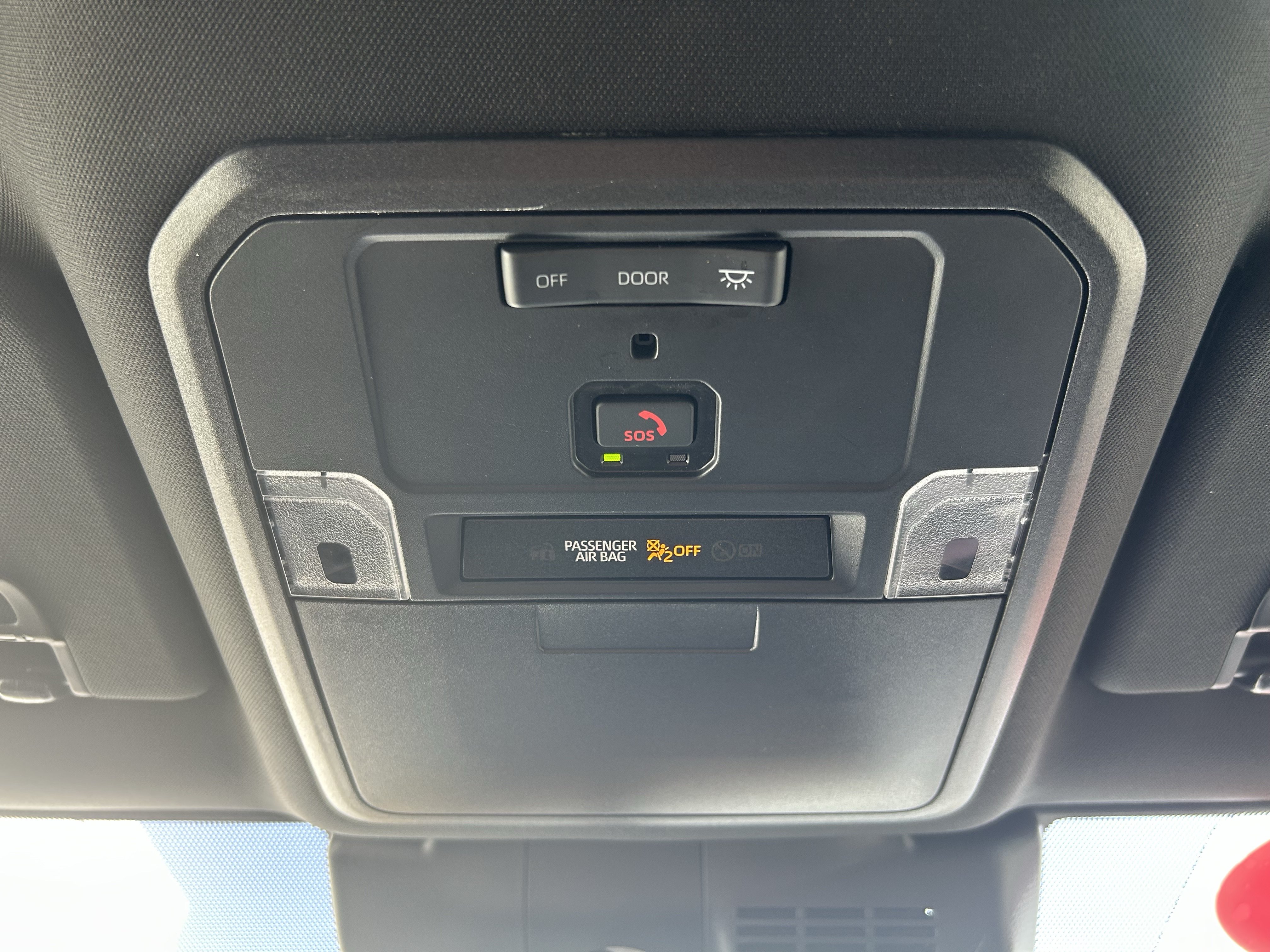 Certified 2025 Toyota Tacoma SR5 AWD/4WD image 31
