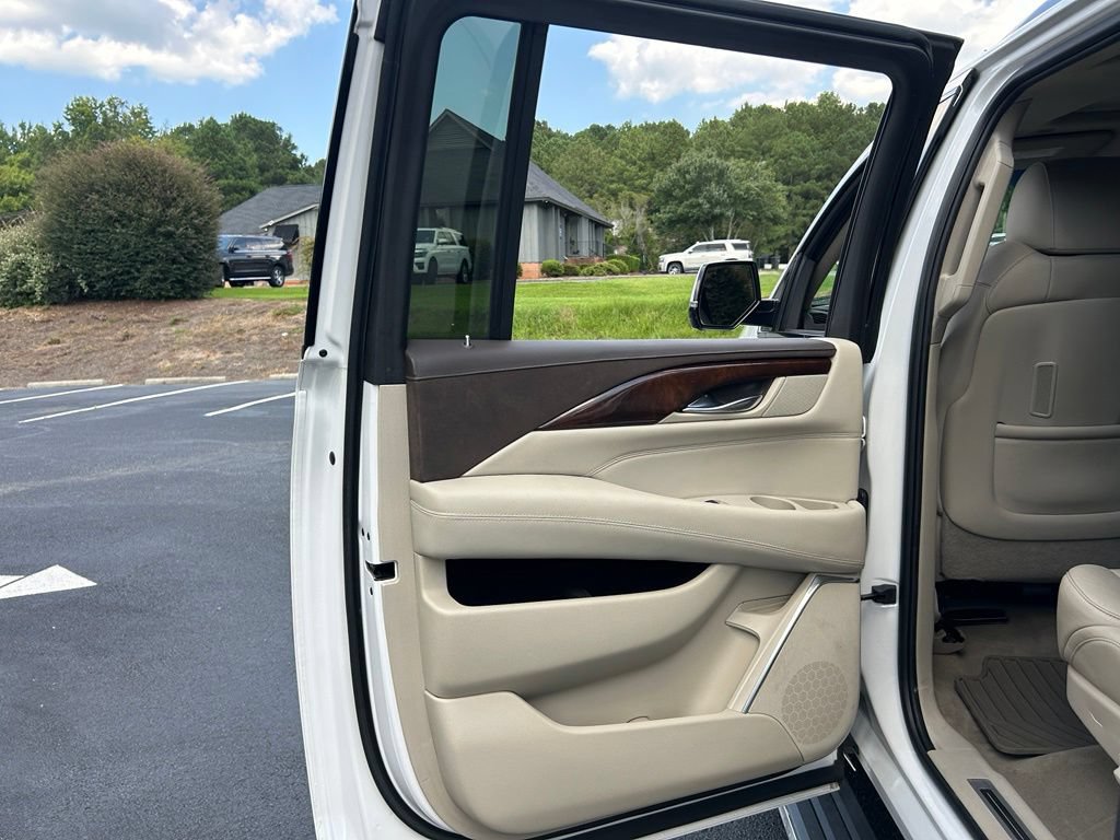 Used 2016 Cadillac Escalade ESV Premium AWD/4WD image 61