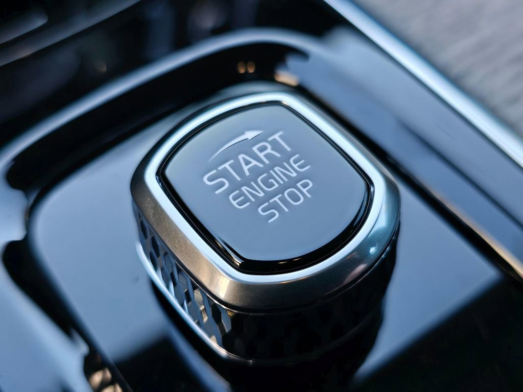 New 2025 Volvo S90 B6 Plus w/ Protection Package Premier image 34