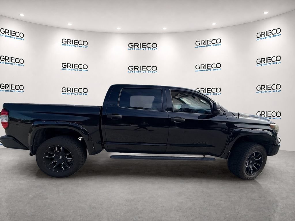 Used 2016 Toyota Tundra SR5 w/ SR5 Upgrade Package AWD/4WD image 8