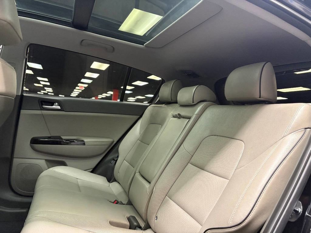 Used 2018 Kia Sportage EX w/ EX Technology Package image 38