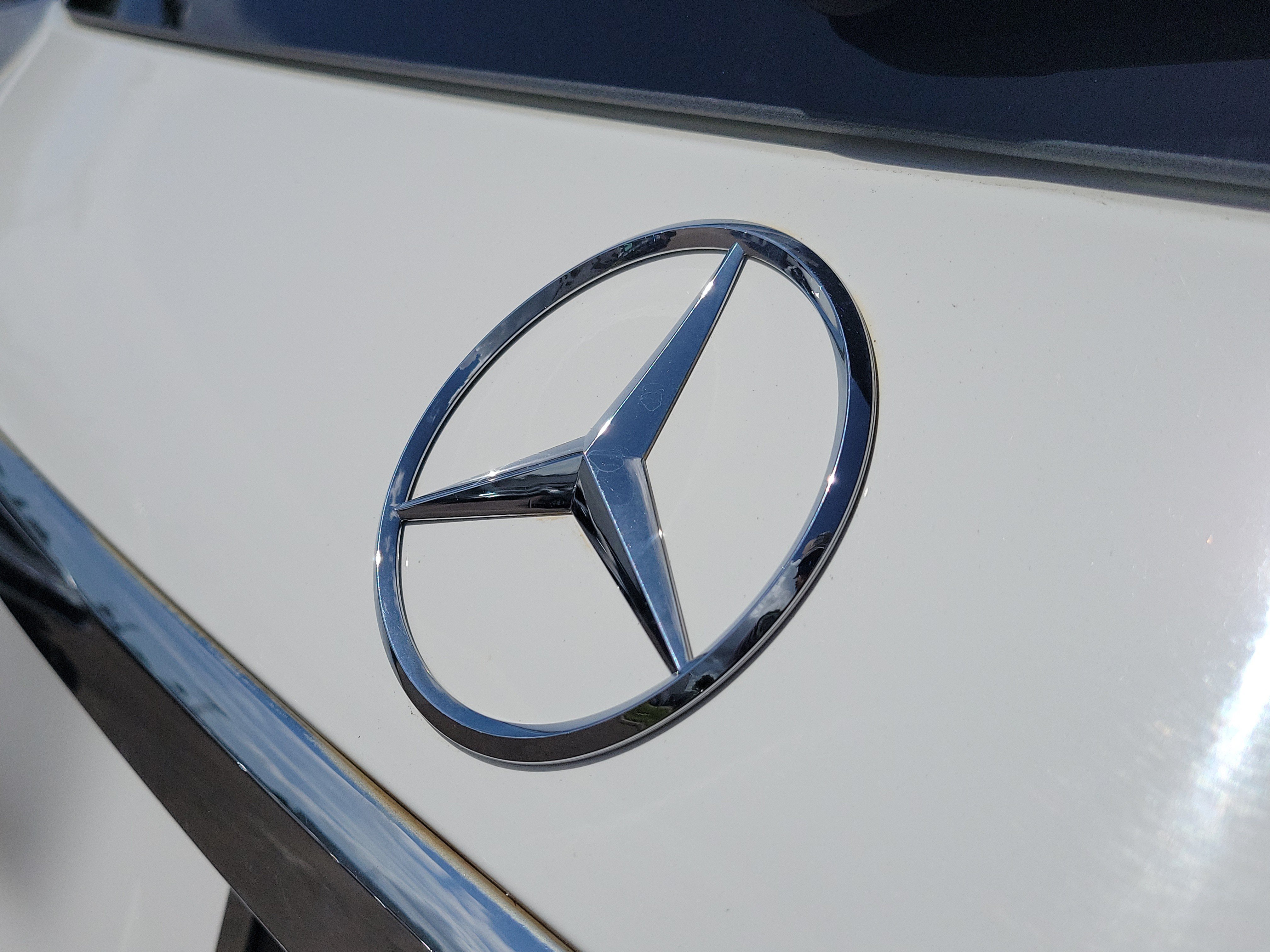 Used 2022 Mercedes-Benz GLS 450 4MATIC image 33