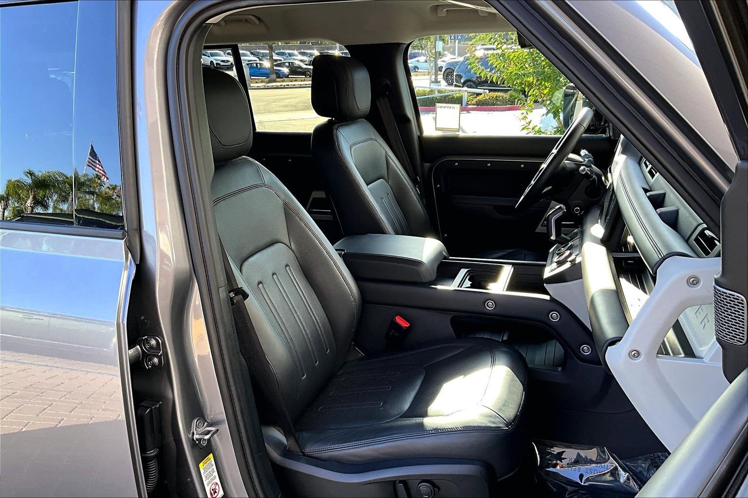 Used 2020 Land Rover Defender 110 First Edition AWD/4WD image 7