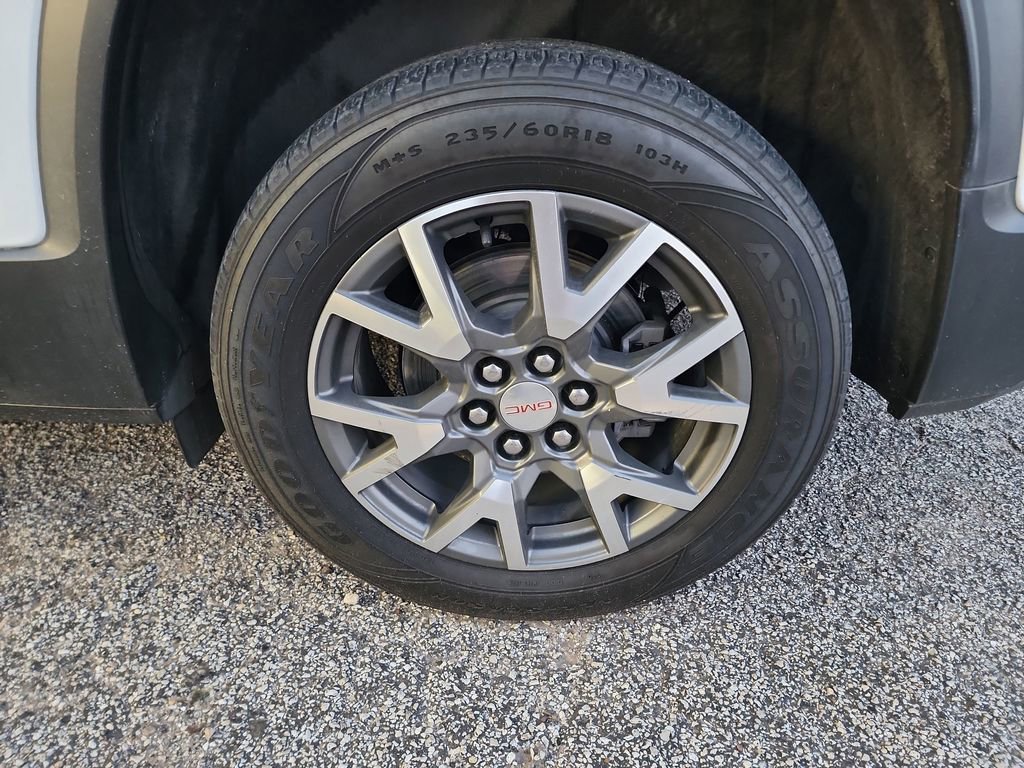 Used 2022 GMC Acadia SLE FWD image 12