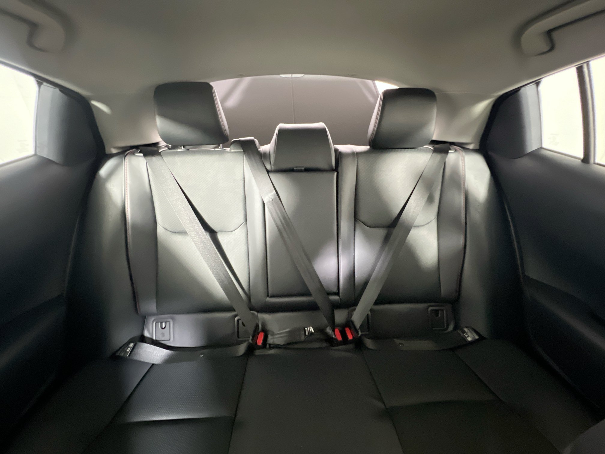 New 2027 Toyota Prius Plug-In Hybrid FWD image 32