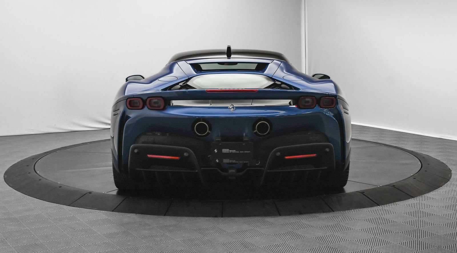 Used 2021 Ferrari SF90 Stradale AWD/4WD image 6