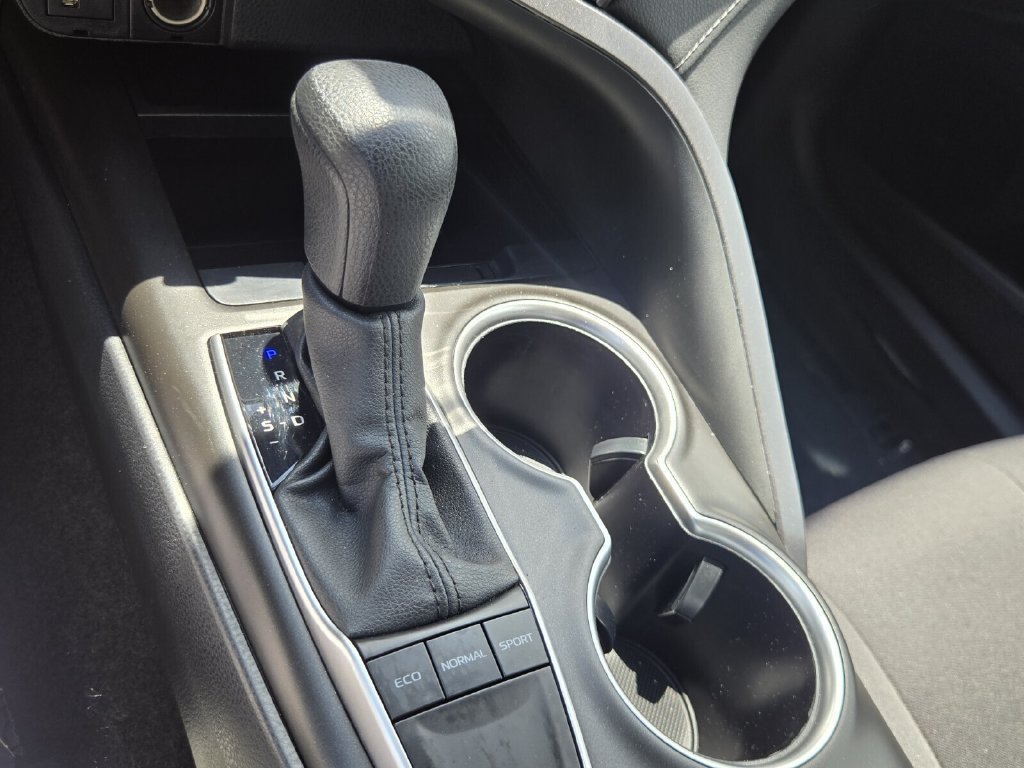 Used 2024 Toyota Camry LE w/ Convenience Package FWD image 19