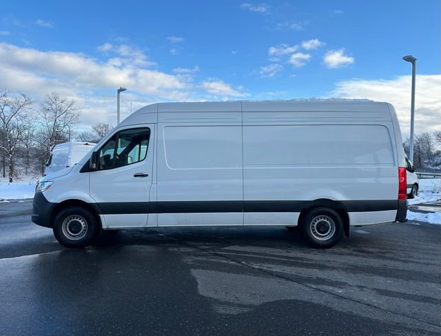 Used 2026 Mercedes-Benz Sprinter 2500 image 4