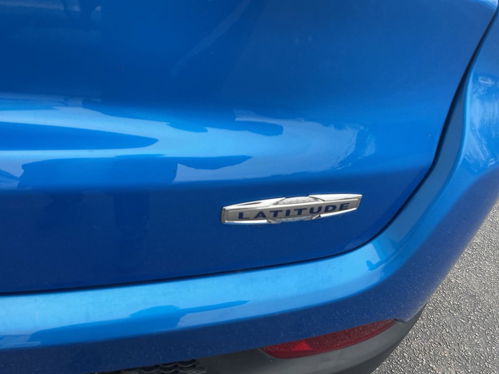 Used 2023 Jeep Compass Latitude image 8