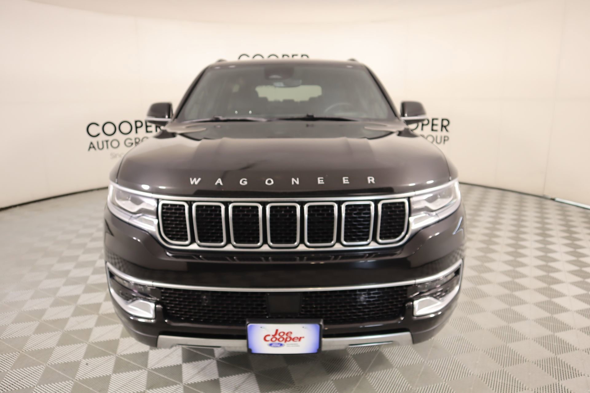Used 2022 Jeep Wagoneer Series III w/ Flexible Seating Group AWD/4WD image 9