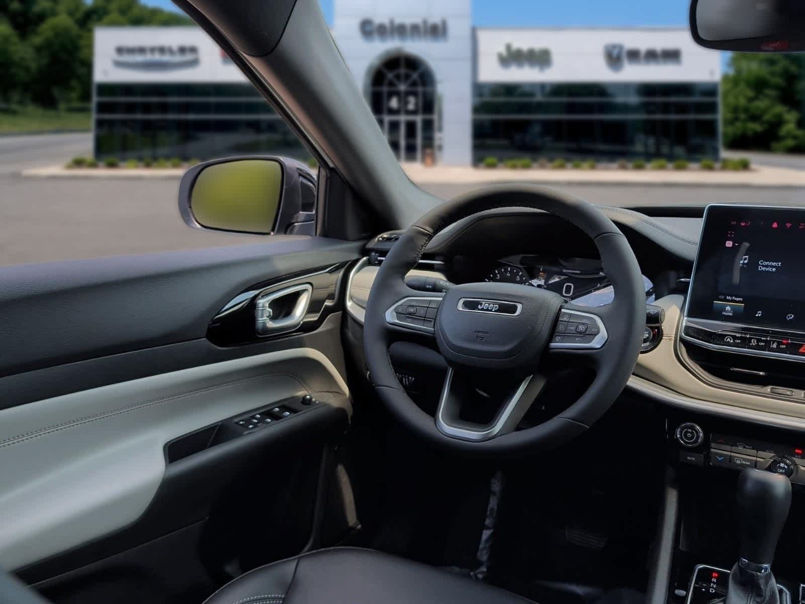 Used 2025 Jeep Compass Limited AWD/4WD image 31