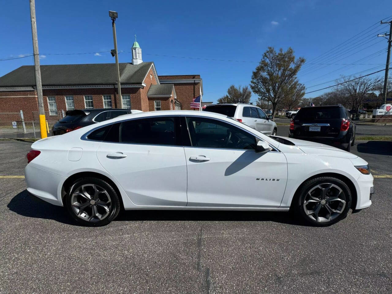 Used 2021 Chevrolet Malibu LT image 11