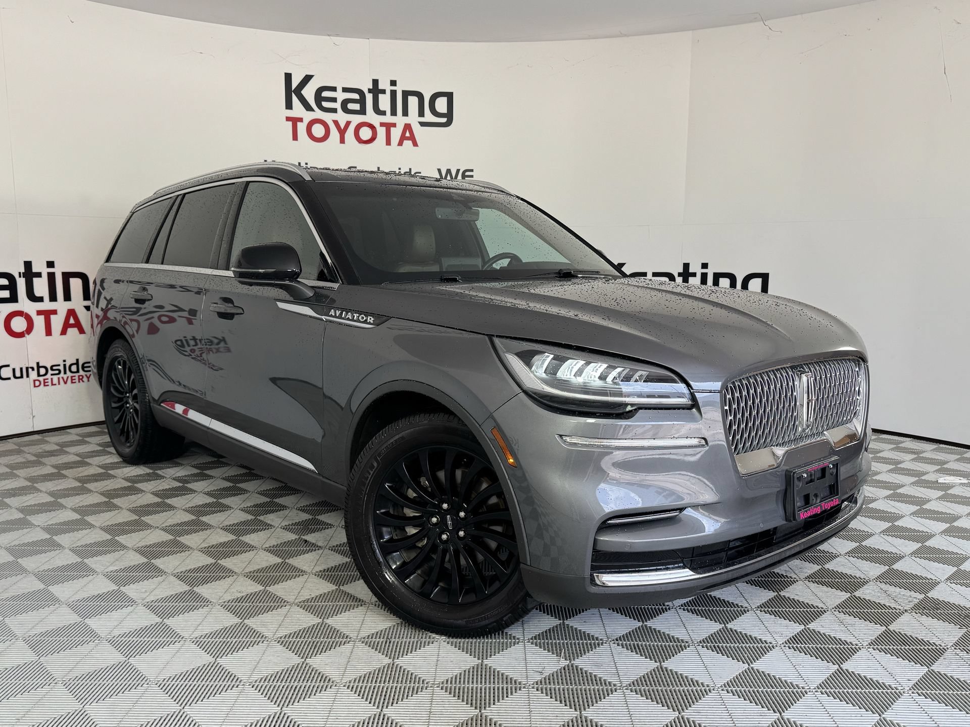 Used 2022 Lincoln Aviator Reserve w/ Elements Package Plus RWD image 3