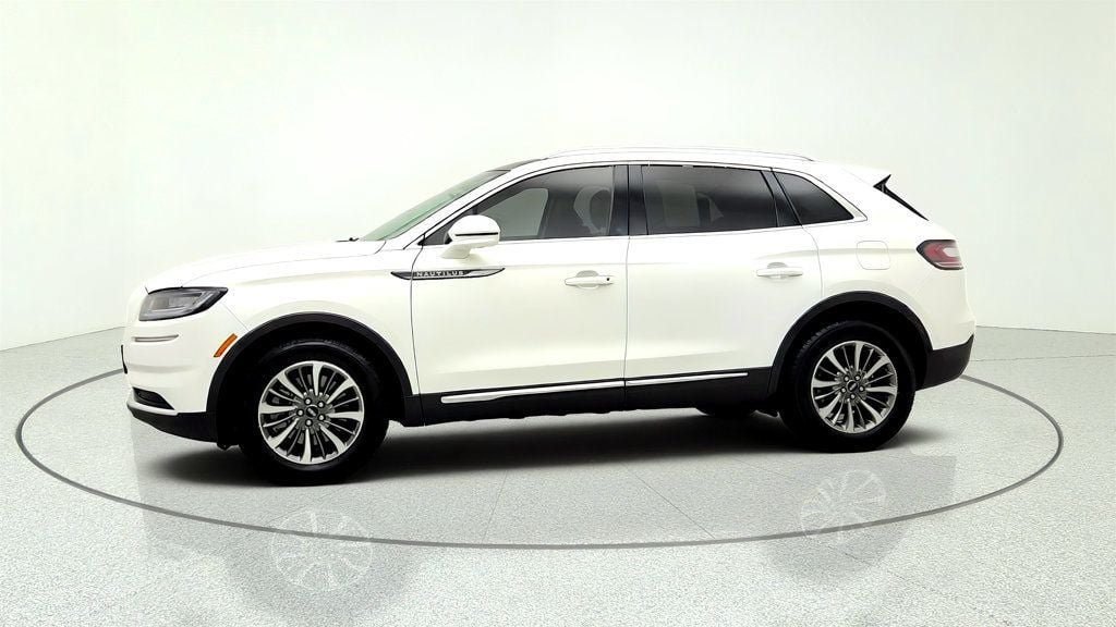 Used 2022 Lincoln Nautilus Reserve FWD image 8