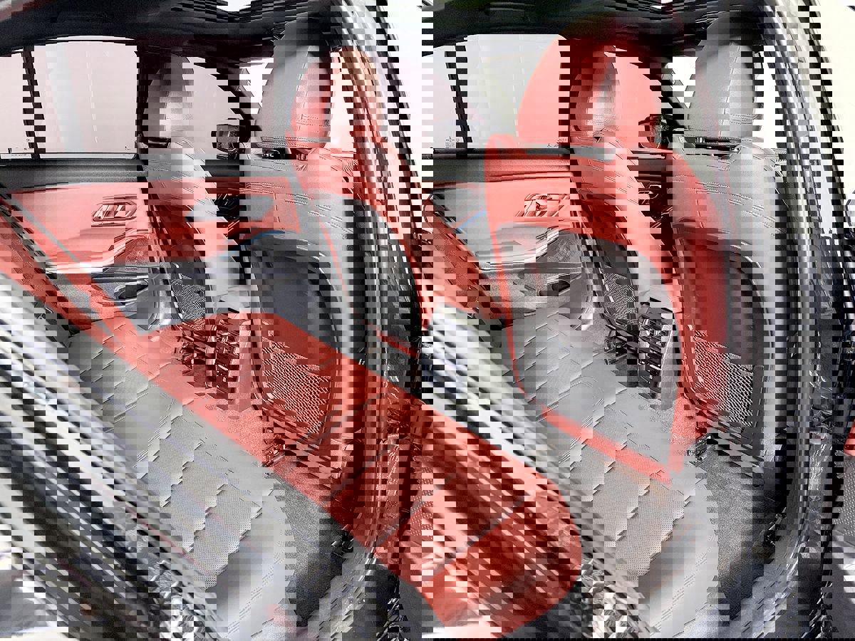 Used 2022 BMW 330e w/ M Sport Package image 40