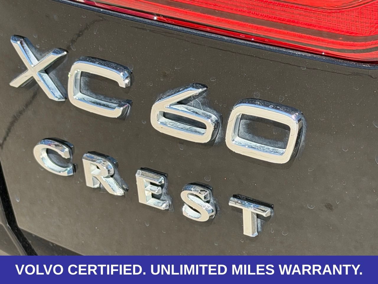 Certified 2024 Volvo XC60 T8 Ultimate w/ Protection Package Premier AWD/4WD image 11