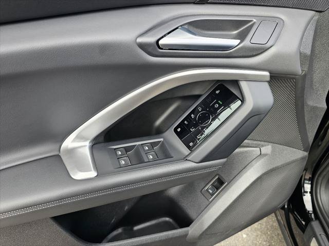 Used 2025 Audi Q5 Premium w/ Convenience Package AWD/4WD image 10