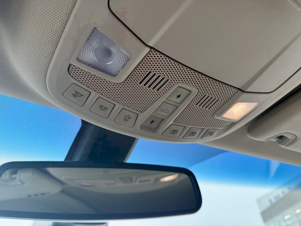 Used 2017 Lincoln MKX Reserve w/ Driver Assistance Package image 25