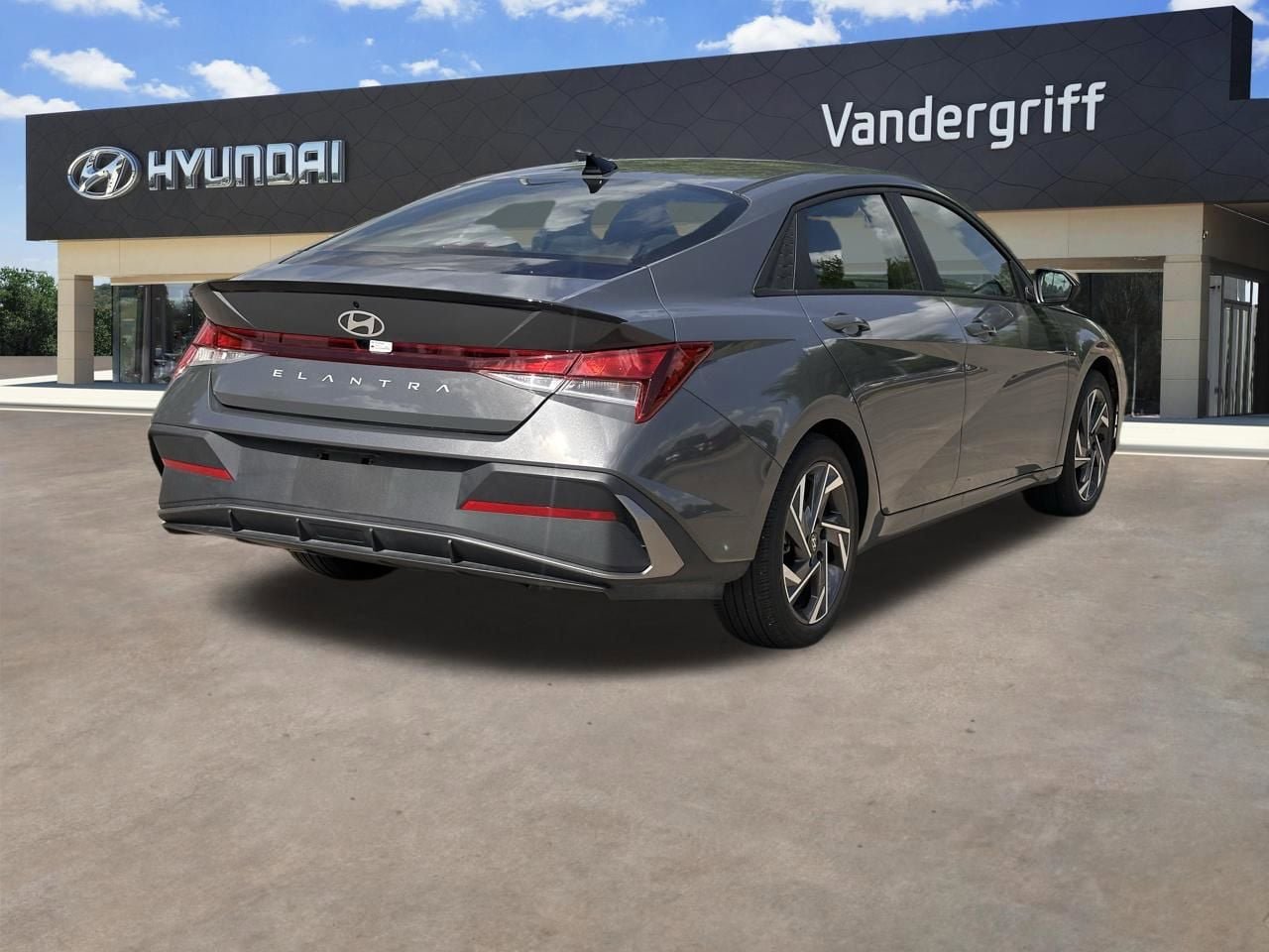 Certified 2025 Hyundai Elantra Sport FWD image 12