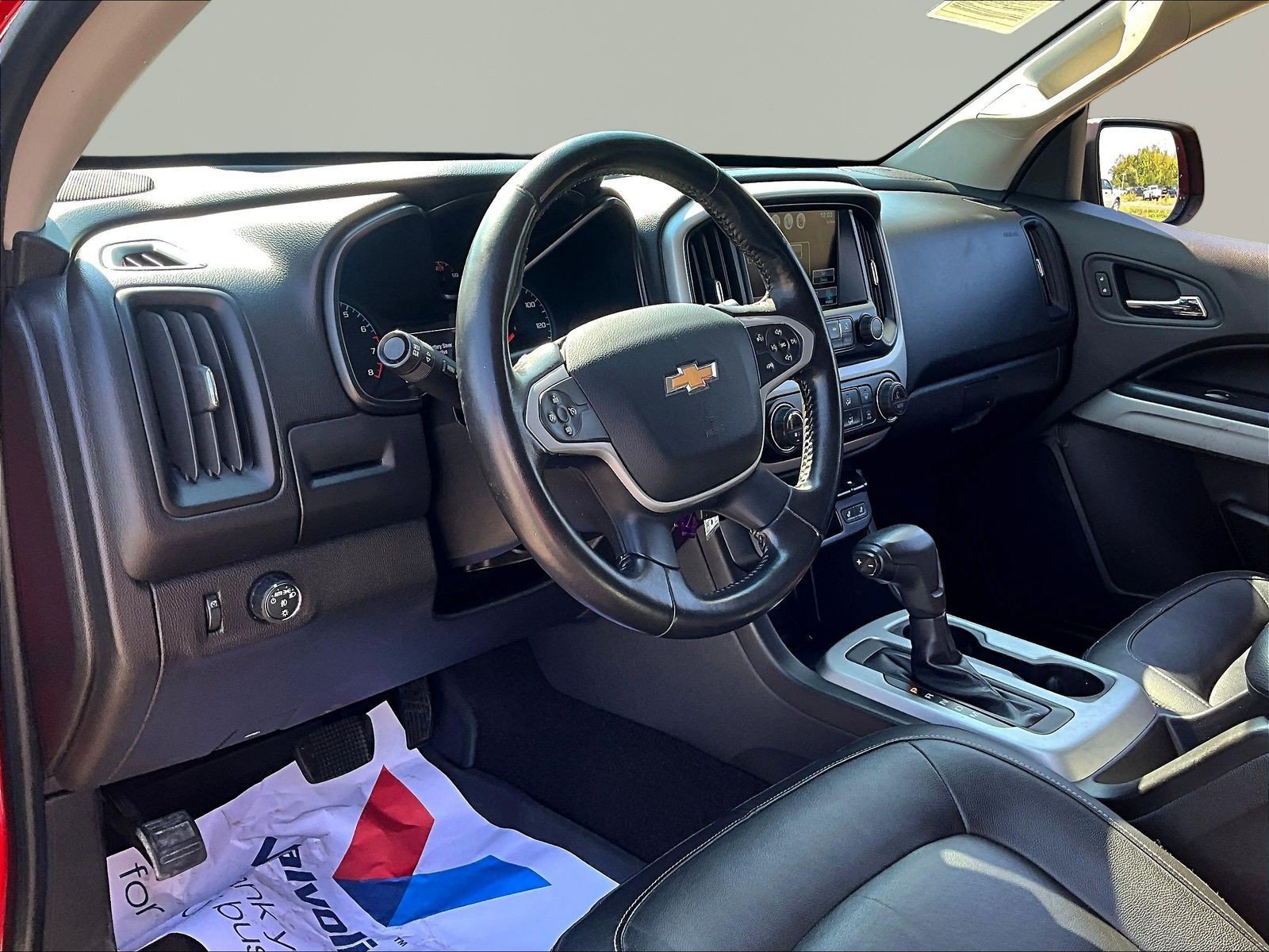 Used 2015 Chevrolet Colorado LT w/ Luxury Package RWD image 17