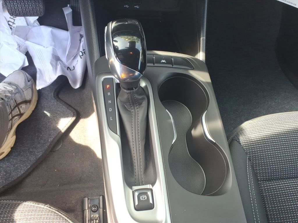 Used 2025 Buick Envista Preferred w/ Convenience I Package image 17