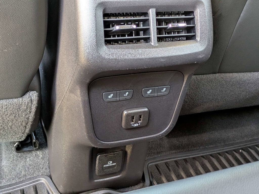 Used 2024 Chevrolet Equinox Premier image 21