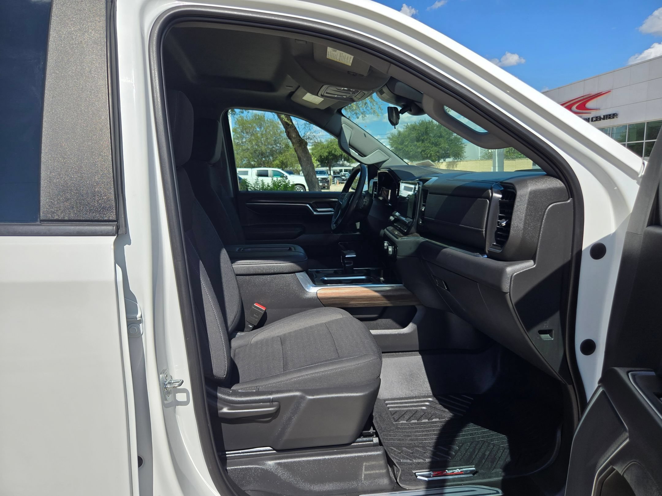 Used 2022 Chevrolet Silverado 1500 LT Trail Boss w/ Protection Package AWD/4WD image 24