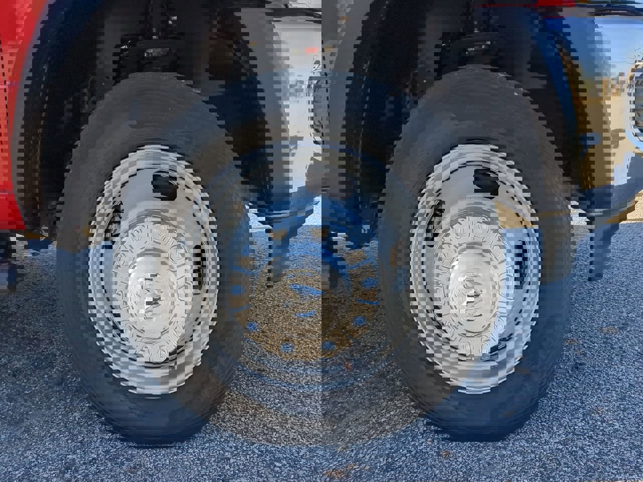 Used 2021 RAM 5500 Tradesman w/ Chrome Appearance Group image 9