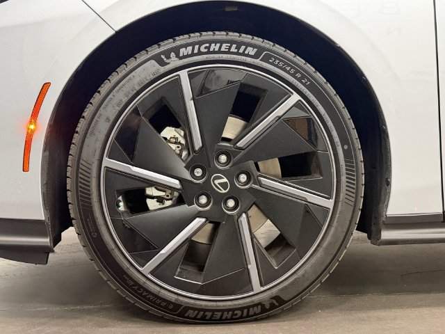 New 2026 Lexus ES 500e w/ Convenience Package AWD/4WD image 10