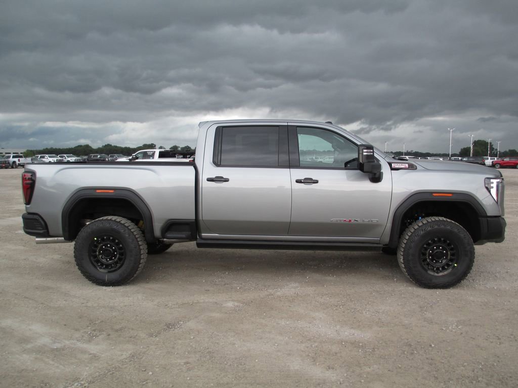 New 2026 GMC Sierra 2500 AT4X w/ AT4X AEV Edition AWD/4WD image 3