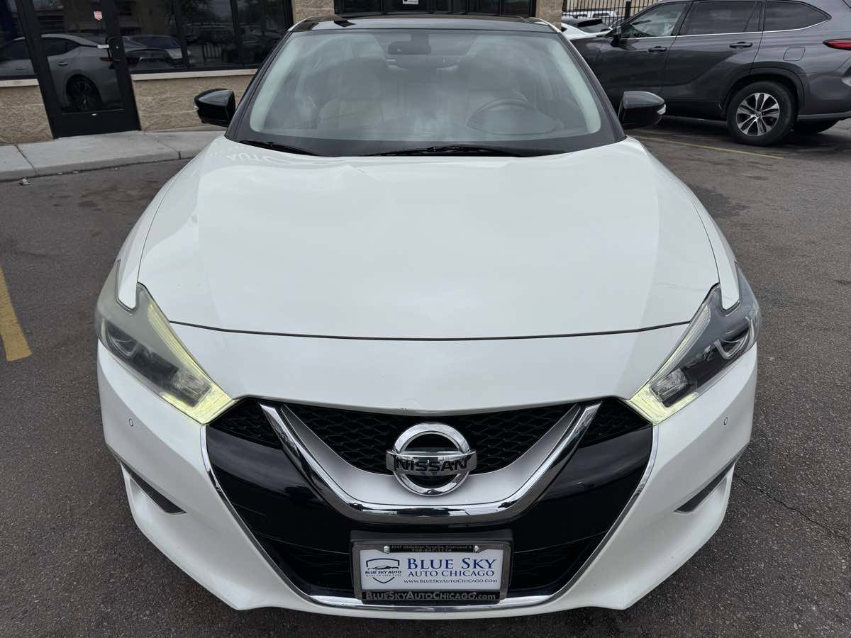 Used 2016 Nissan Maxima Platinum w/ Interior Lighting Package FWD image 2