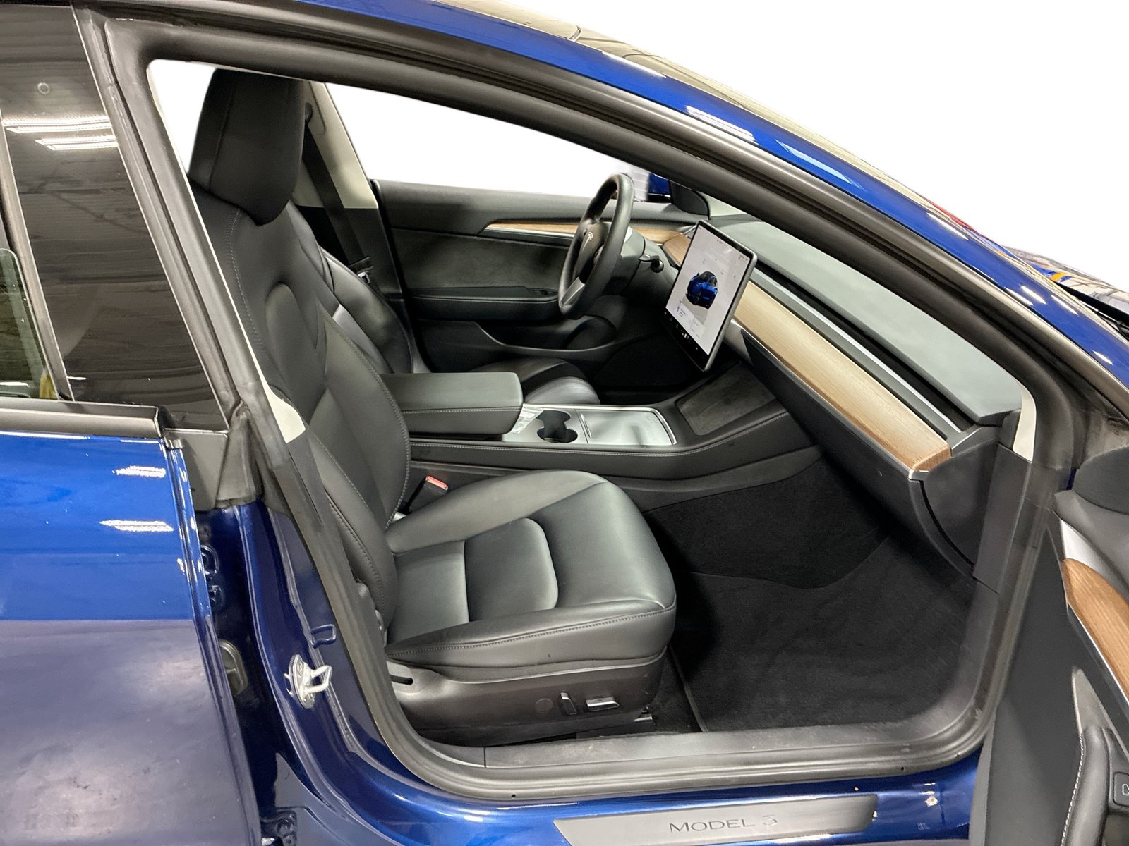 Certified 2022 Tesla Model 3 Long Range AWD/4WD image 13