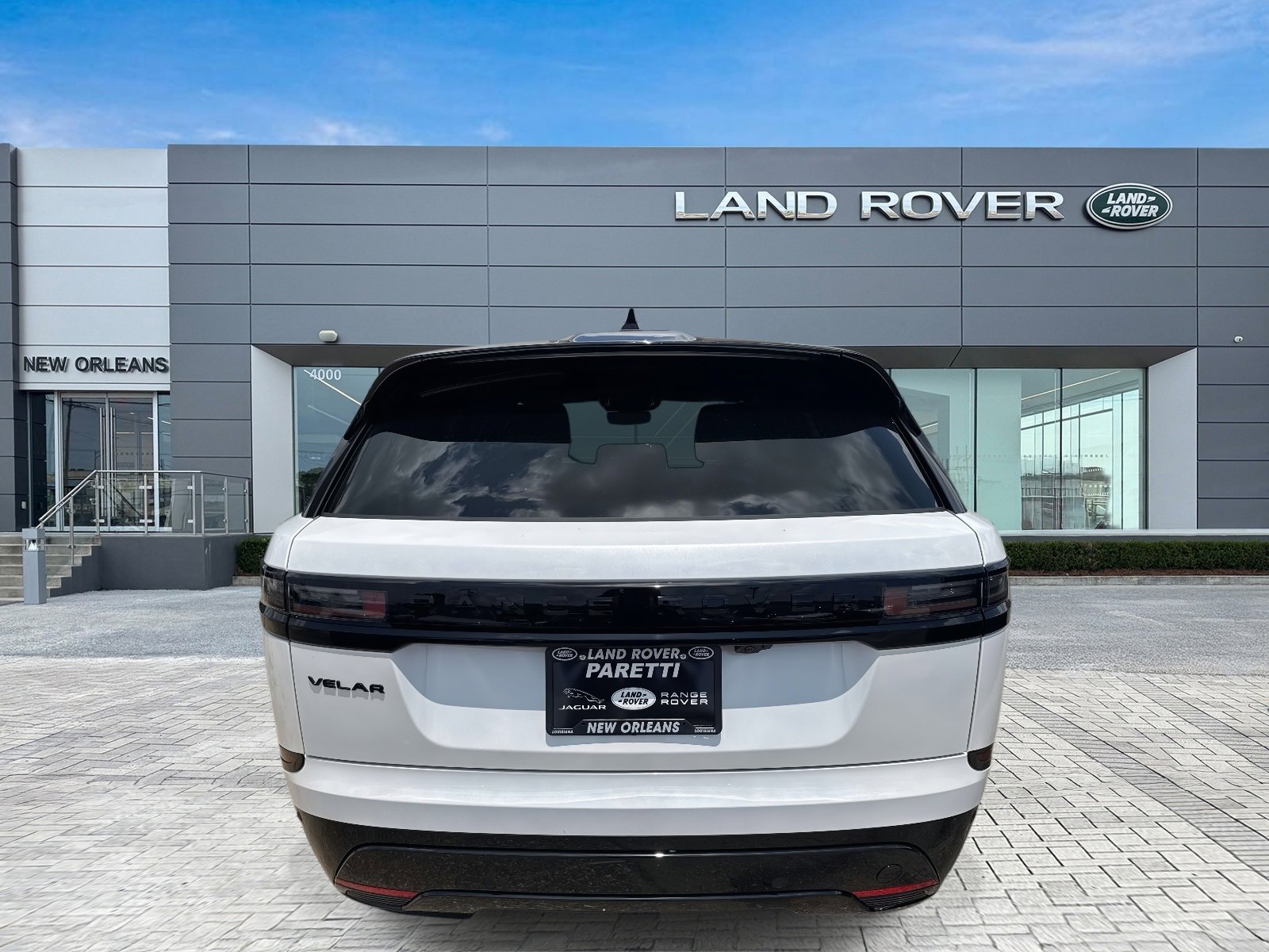 New 2026 Land Rover Range Rover Velar Dynamic SE image 6