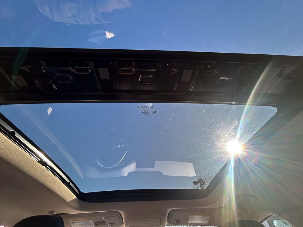 Used 2020 Ford Escape Titanium image 27